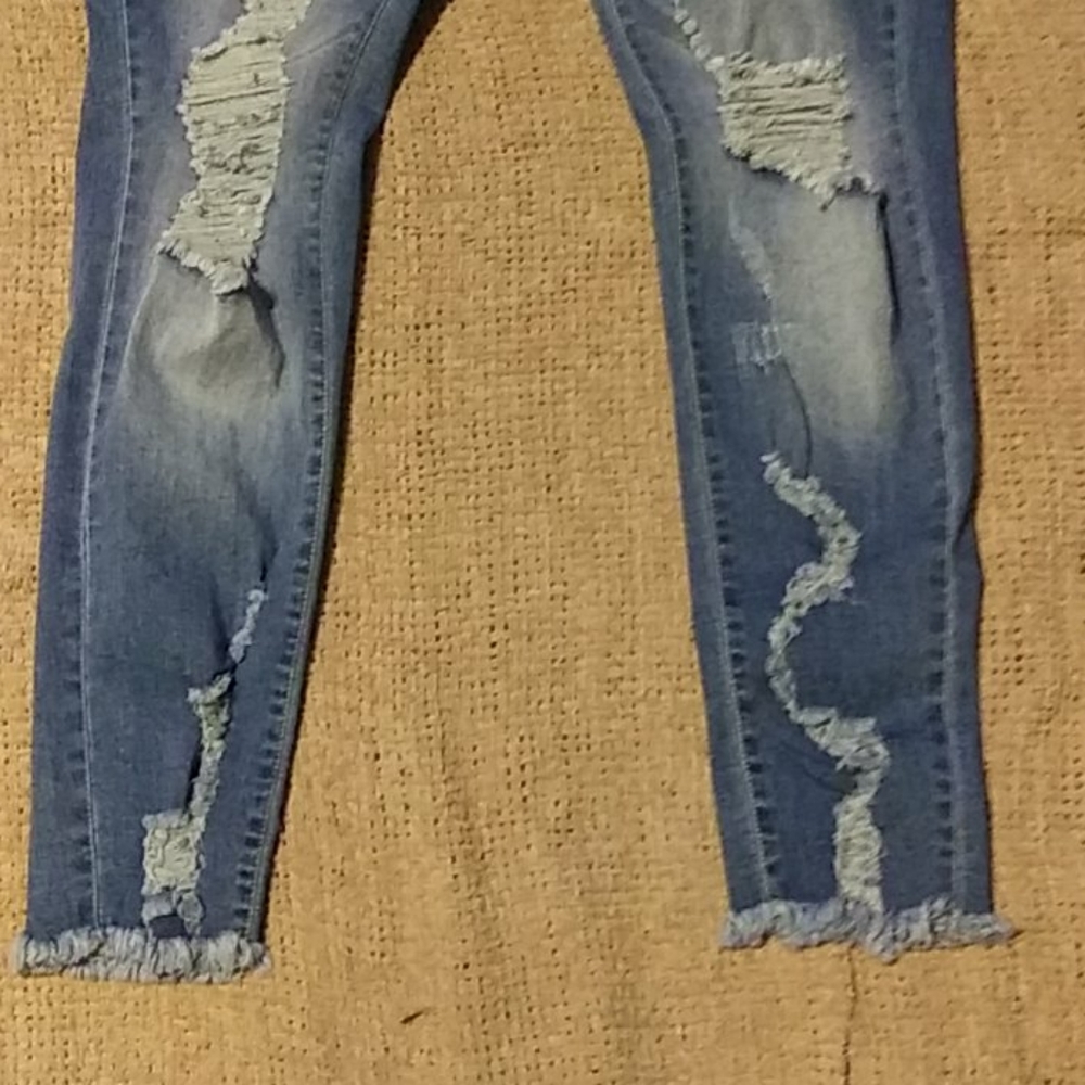 Jeans - Picture 2 of 3